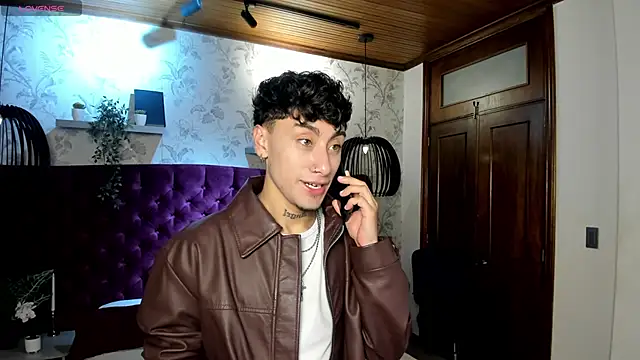 Spencerwhite  online show from 06.09.26