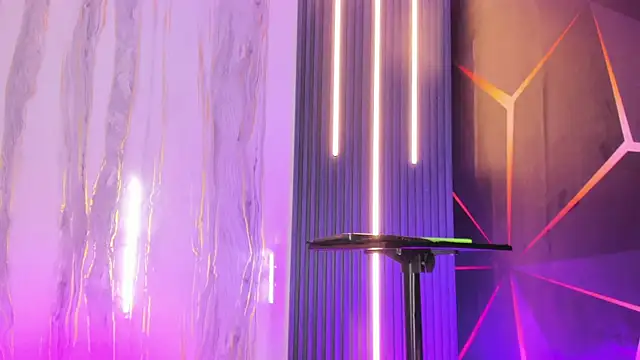 Miss Isa  online show from 06.03.26