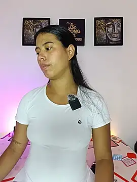 Raven stonee01 online show from 06.05.26