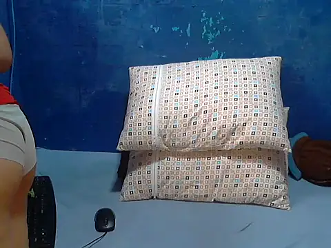 hotchilimom online show from 03.24.26