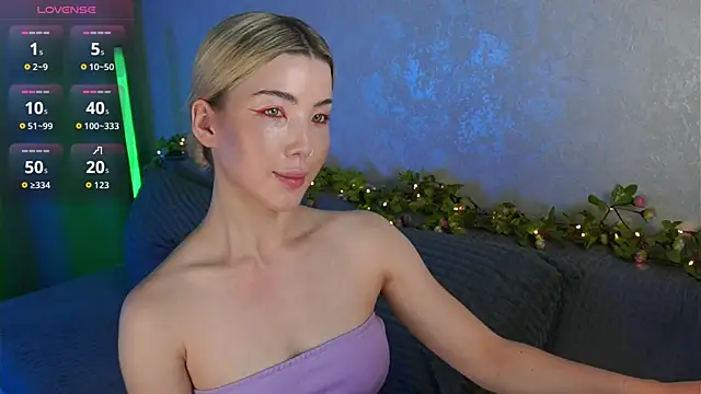 LindaThackerr online show from 07.27.26