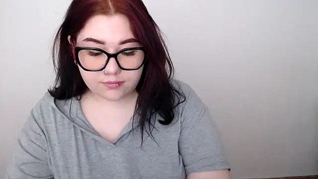 Snapshot of KarolinasHot chatting on 05.06.26 KarolinasHot online show from 05.06.26