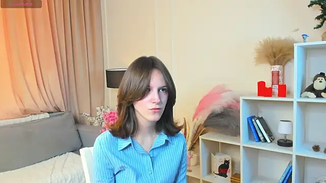 Snapshot of CortneyCagey chatting on 05.24.26 CortneyCagey online show from 05.24.26