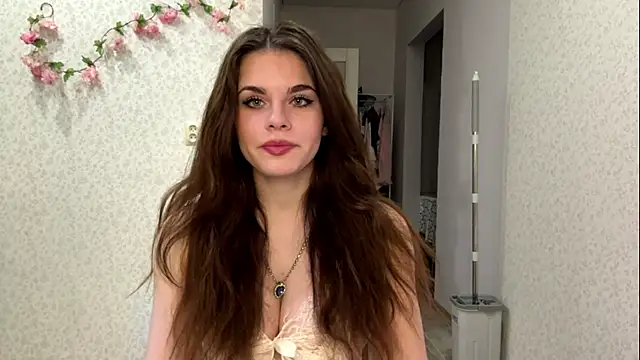 Snapshot of JeniceSourwine chatting on 06.19.26 JeniceSourwine online show from 06.19.26