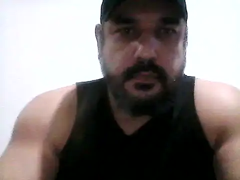 Snapshot of stallony chatting on 06.13.26 stallony online show from 06.13.26