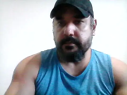 Snapshot of stallony chatting on 06.17.26 stallony online show from 06.17.26