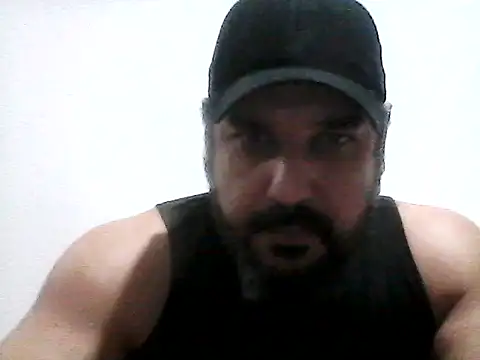 Snapshot of stallony chatting on 06.18.26 stallony online show from 06.18.26