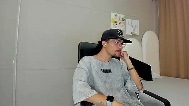 Snapshot of jake_miller__ chatting on 06.09.26 jake miller online show from 06.09.26