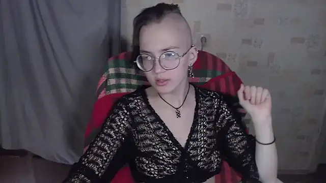 Snapshot of Alessa_Kiss chatting on 06.10.26 Alessa Kiss online show from 06.10.26