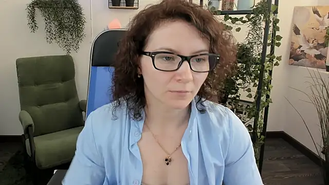 AureliaGleam online show from 05.18.26