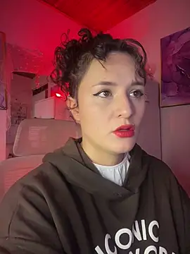 DannaaLovs online show from 07.10.26