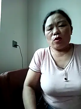 Snapshot of -Lytina- chatting on 06.11.26 -Lytina- online show from 06.11.26