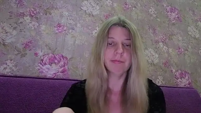 EsmaPons online show from 07.03.26