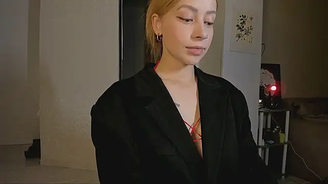 Jane Bright online show from 03.06.25