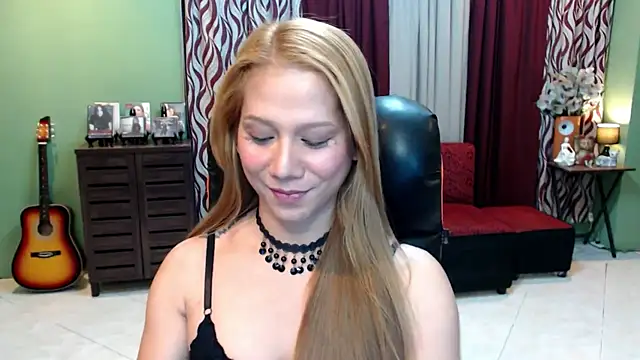 dreamgirlHILARY online show from 04.29.26