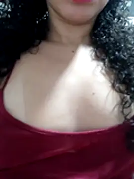 Snapshot of venuseyes25 chatting on 07.18.26 venuseyes25 online show from 07.18.26