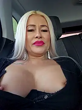 Snapshot of MILFBARBY chatting on 12.06.24 MILFBARBY online show from 12.06.24