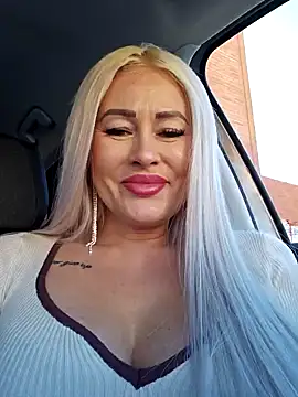 Snapshot of MILFBARBY chatting on 01.16.25 MILFBARBY online show from 01.16.25