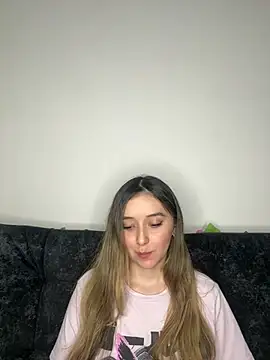Sarisloves online show from 07.07.26