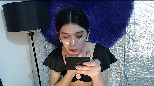 Snapshot of RoseAmarie chatting on 05.17.26 RoseAmarie online show from 05.17.26