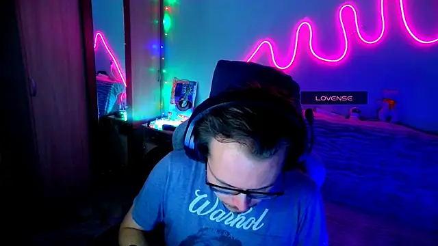 MeLanXolik online show from 06.03.26
