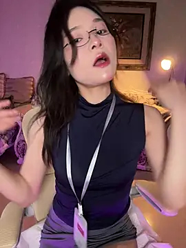 Kiera-T online show from 07.12.26