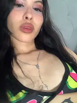Nayla 19 online show from 05.30.26