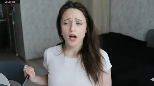 moanelysa online show from 06.10.26