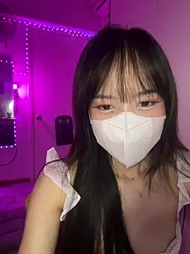 Lov3lily online show from 08.04.26