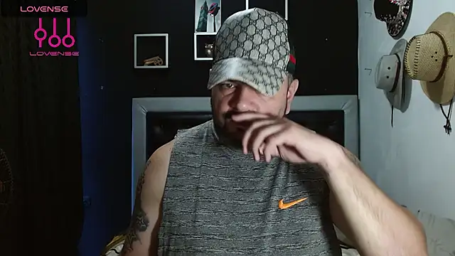 perverseveteranmanxxx online show from 12.13.24