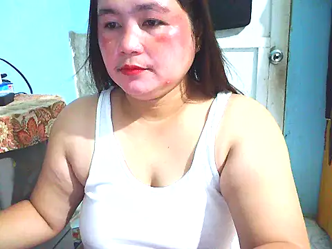 Snapshot of xsweetlover69x chatting on 07.15.26 xsweetlover69x online show from 07.15.26