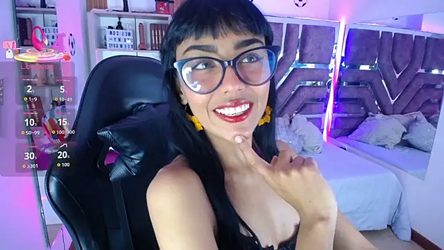 Violett Gardenn online show from 07.07.26