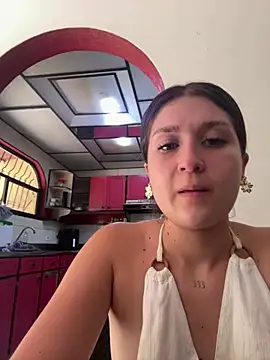 IsabelleMilan online show from 06.25.26