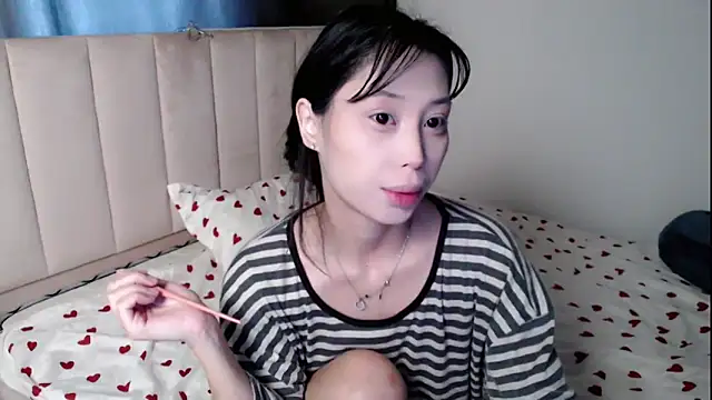 neverstoplovingme online show from 05.19.26