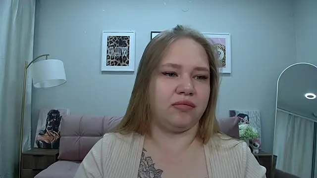Snapshot of DianaKristol chatting on 06.21.26 DianaKristol online show from 06.21.26