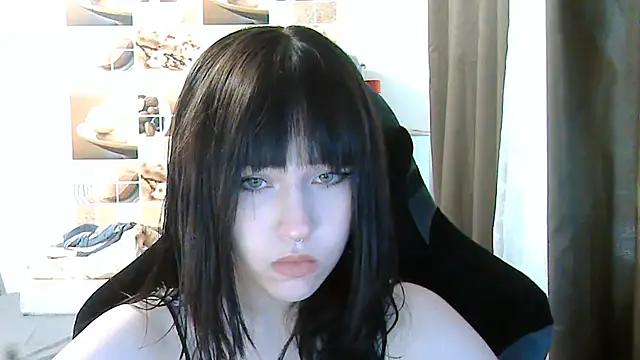NoirEva online show from 06.17.26