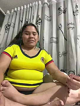 TuGatitaMiau075 online show from 06.24.26