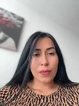 areviklusine1 online show from 04.25.26