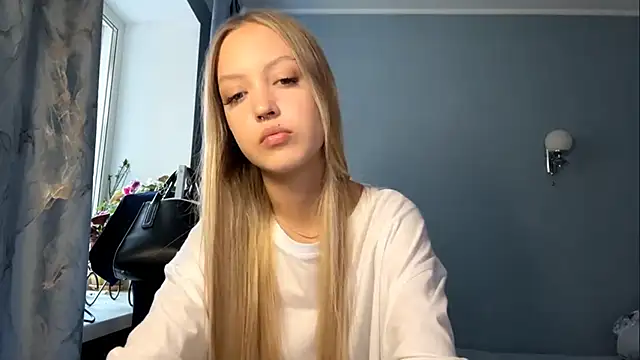 Snapshot of NievesHackey chatting on 06.09.26 NievesHackey online show from 06.09.26