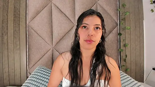 NinaSpicy   online show from 05.27.26