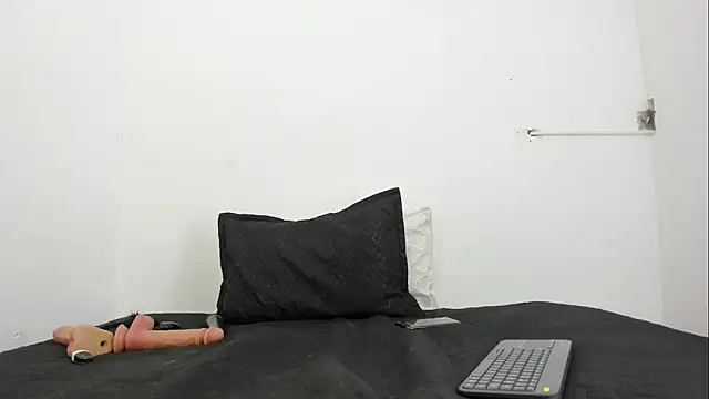 Mia Diamante online show from 05.28.26