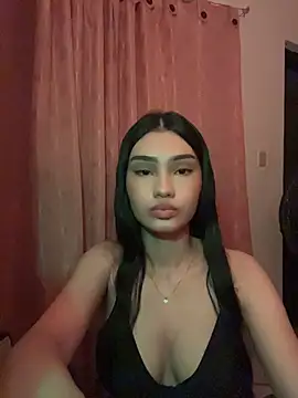 Snapshot of _BellaCute_ chatting on 07.24.26 BellaCute online show from 07.24.26