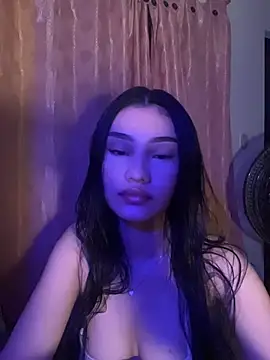 Snapshot of _BellaCute_ chatting on 07.26.26 BellaCute online show from 07.26.26