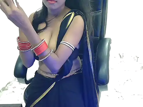 priya-roy61 online show from 07.04.26