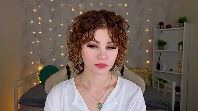 Snapshot of Kira__Fluffy chatting on 07.10.26 Kira Fluffy online show from 07.10.26