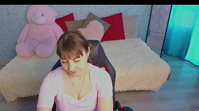 Snapshot of StelaDream chatting on 06.30.26 StelaDream online show from 06.30.26