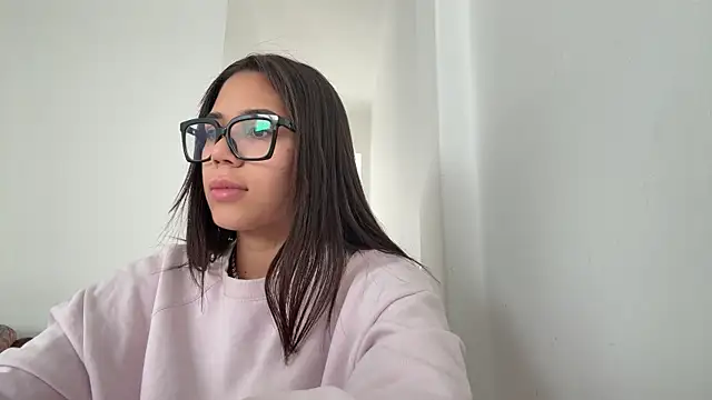 QueeNataly online show from 05.18.26