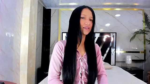 Snapshot of SophiieCalloway1 chatting on 05.30.26 SophiieCalloway1 online show from 05.30.26