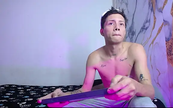 Sexy and Explosives1 online show from 05.14.26