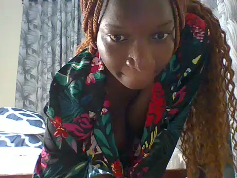 Snapshot of sweetpasion chatting on 07.14.26 sweetpasion online show from 07.14.26